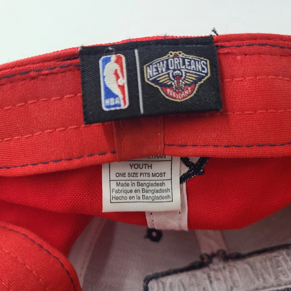 Youth New Orleans Pelicans Hat Fitted One Size Adidas Red White Blue NBA Boys